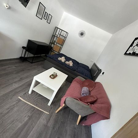 Hobiti Apartman - Sam Rathschlag Exterior photo