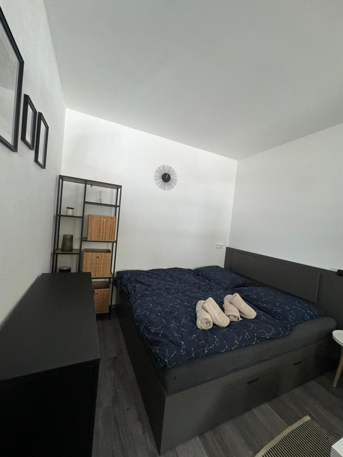 Hobiti Apartman - Sam Rathschlag Exterior photo